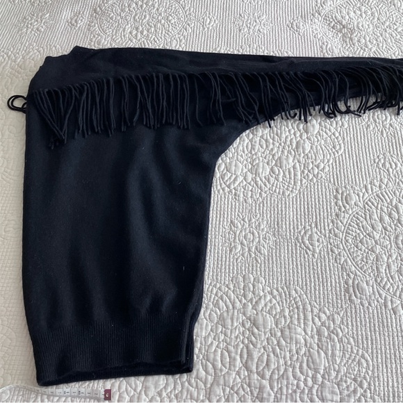 Like New Minnie Rose black cashmere sweater w/fringed arms & back - Picture 6 of 12